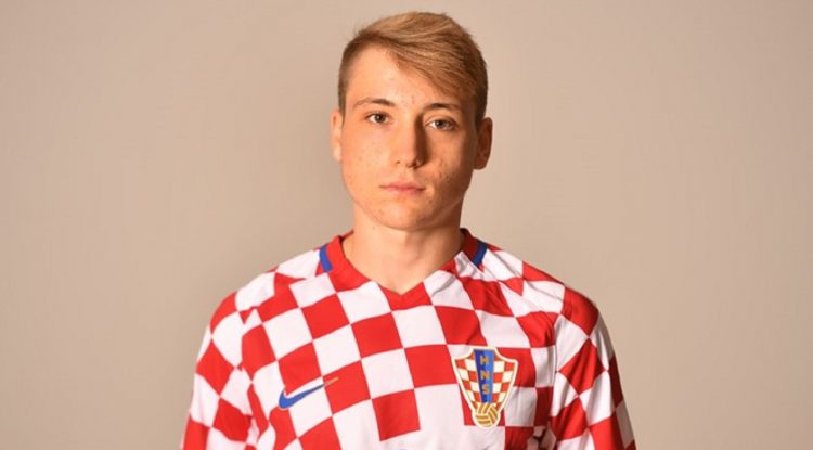 La Fiorentina punta Lovro Majer. La scheda